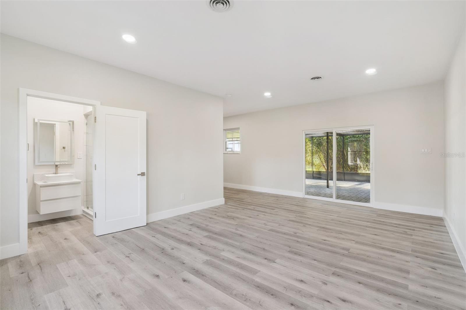 5526 Parkdale Dr Property Photo 44