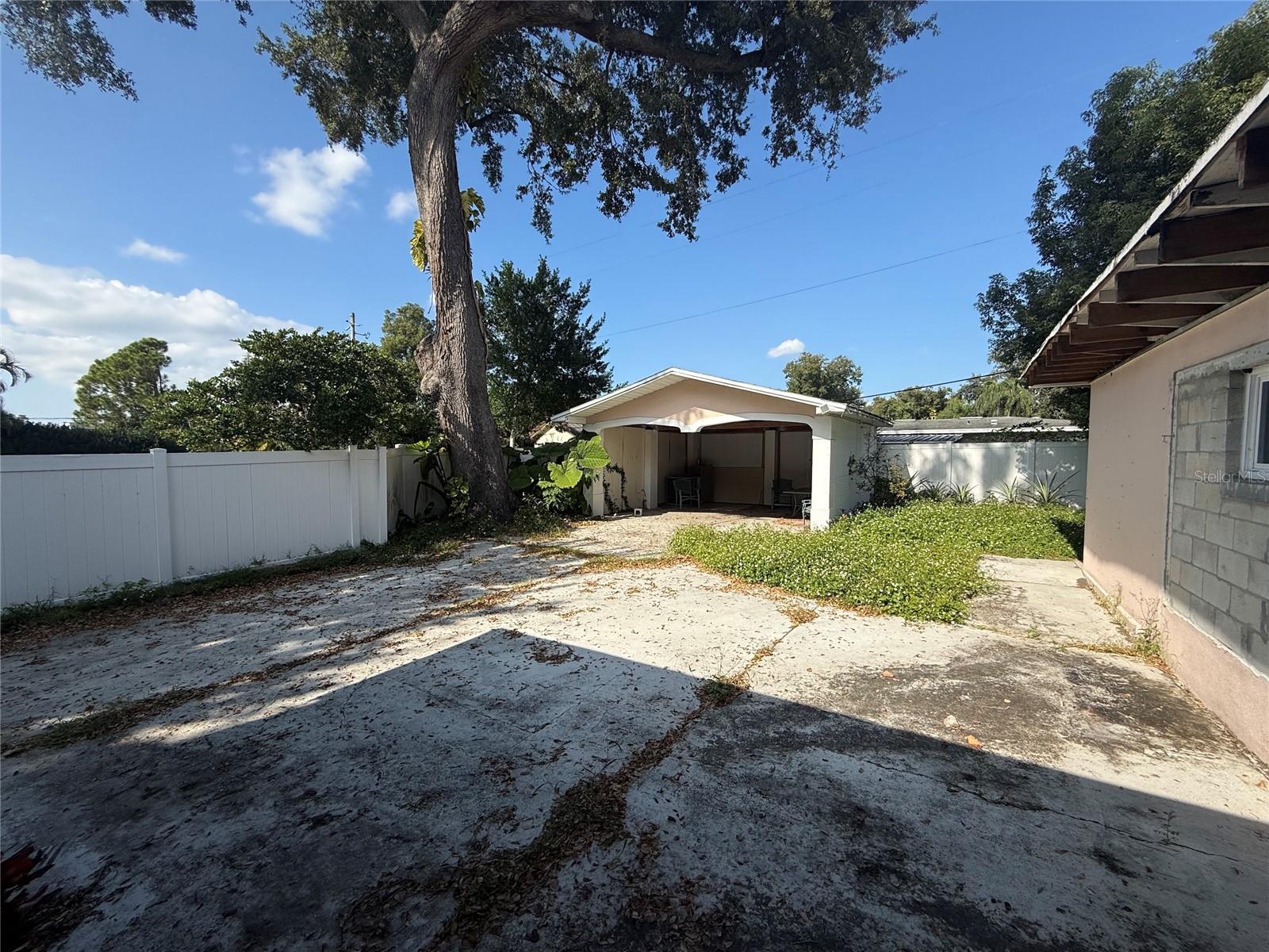 1015 S Palm Ave Property Photo 14