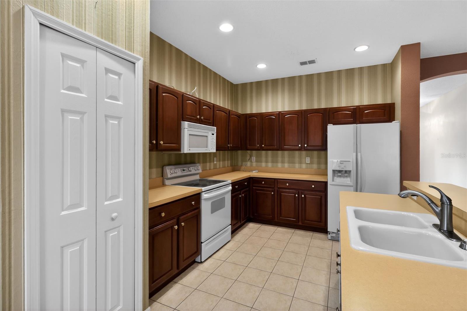 2453 Pleasant Hill Ln Property Photo 10