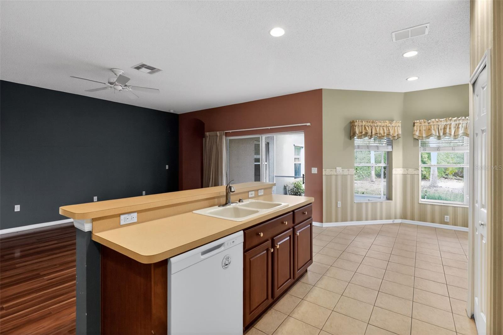 2453 Pleasant Hill Ln Property Photo 14