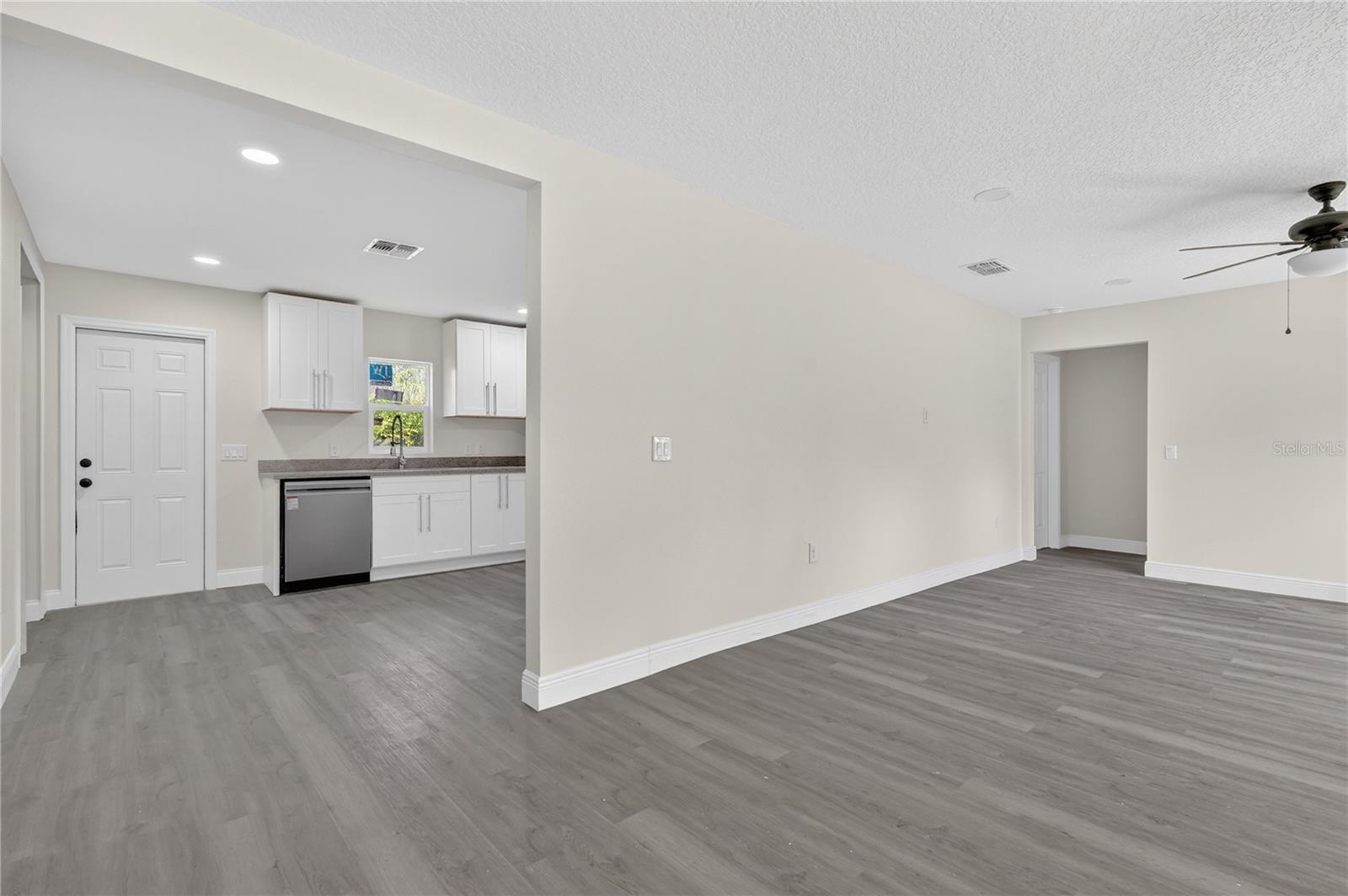 40415 Country Rd Property Photo 10