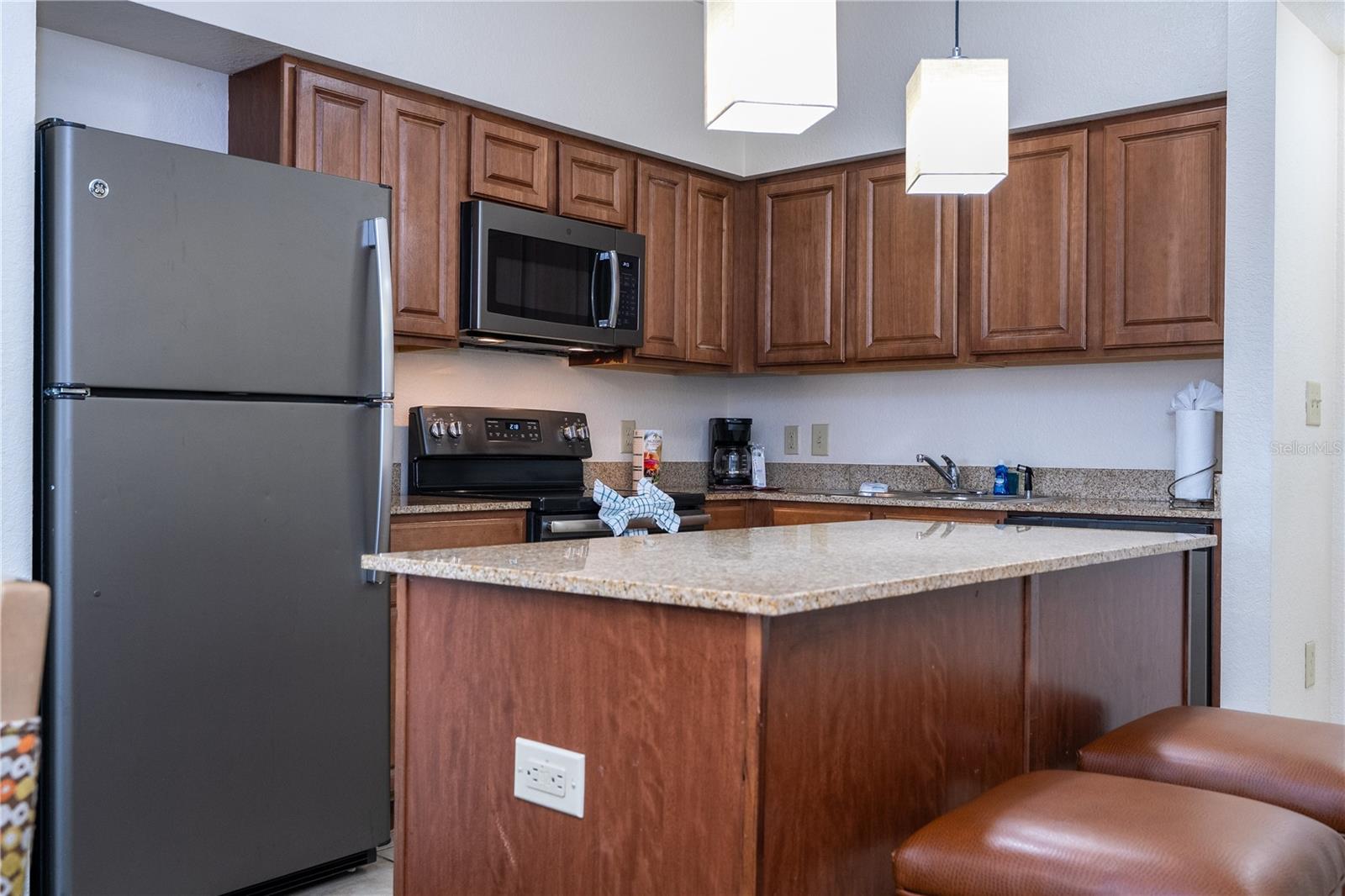 12527 Floridays Resort Dr #611-e Property Photo 8