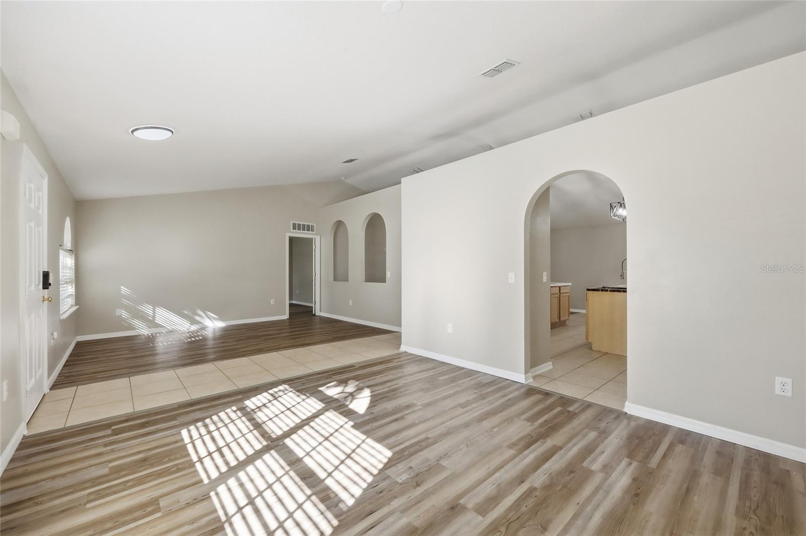 539 Granite Cir Property Photo 13