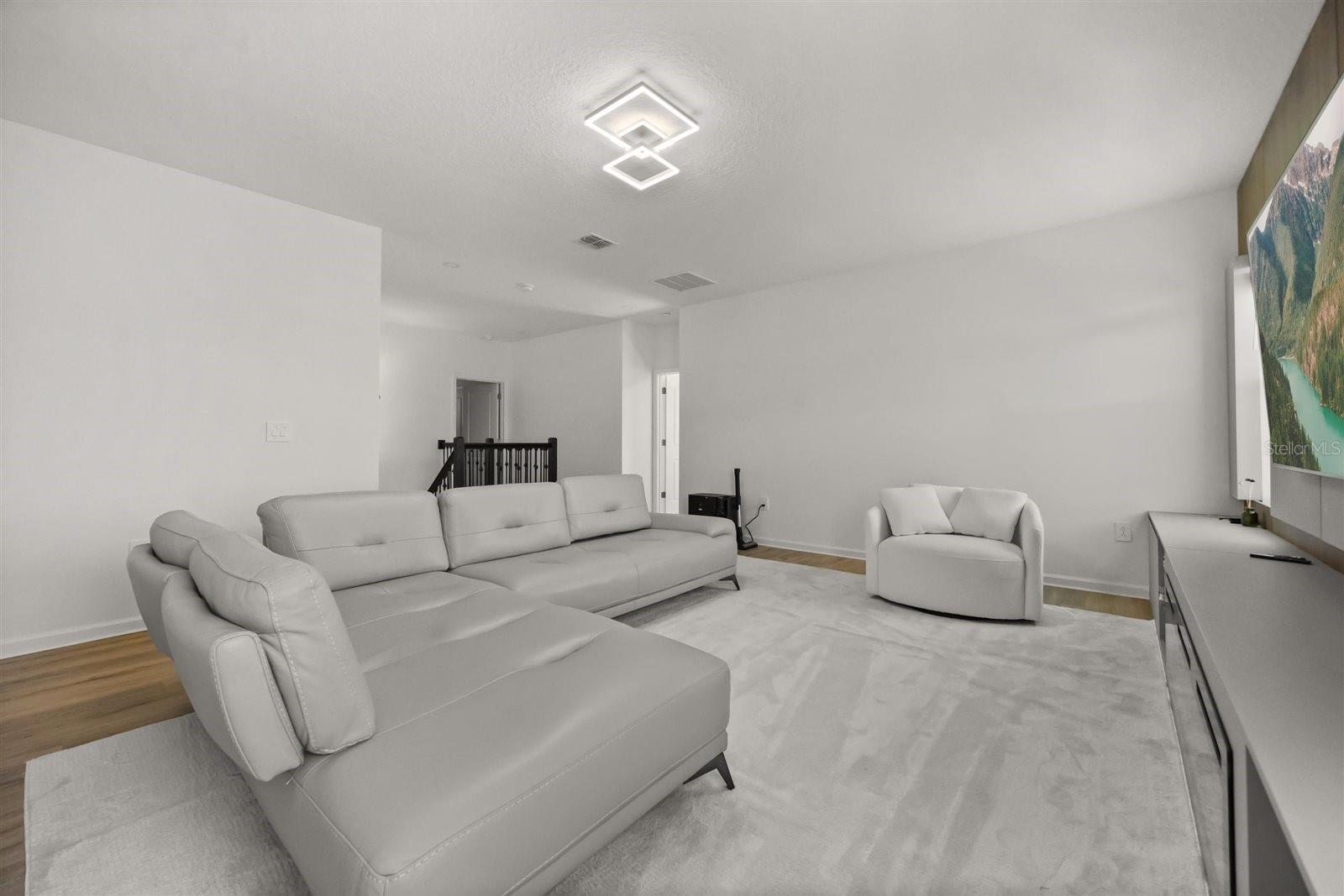 11163 Great Rock St Property Photo 4