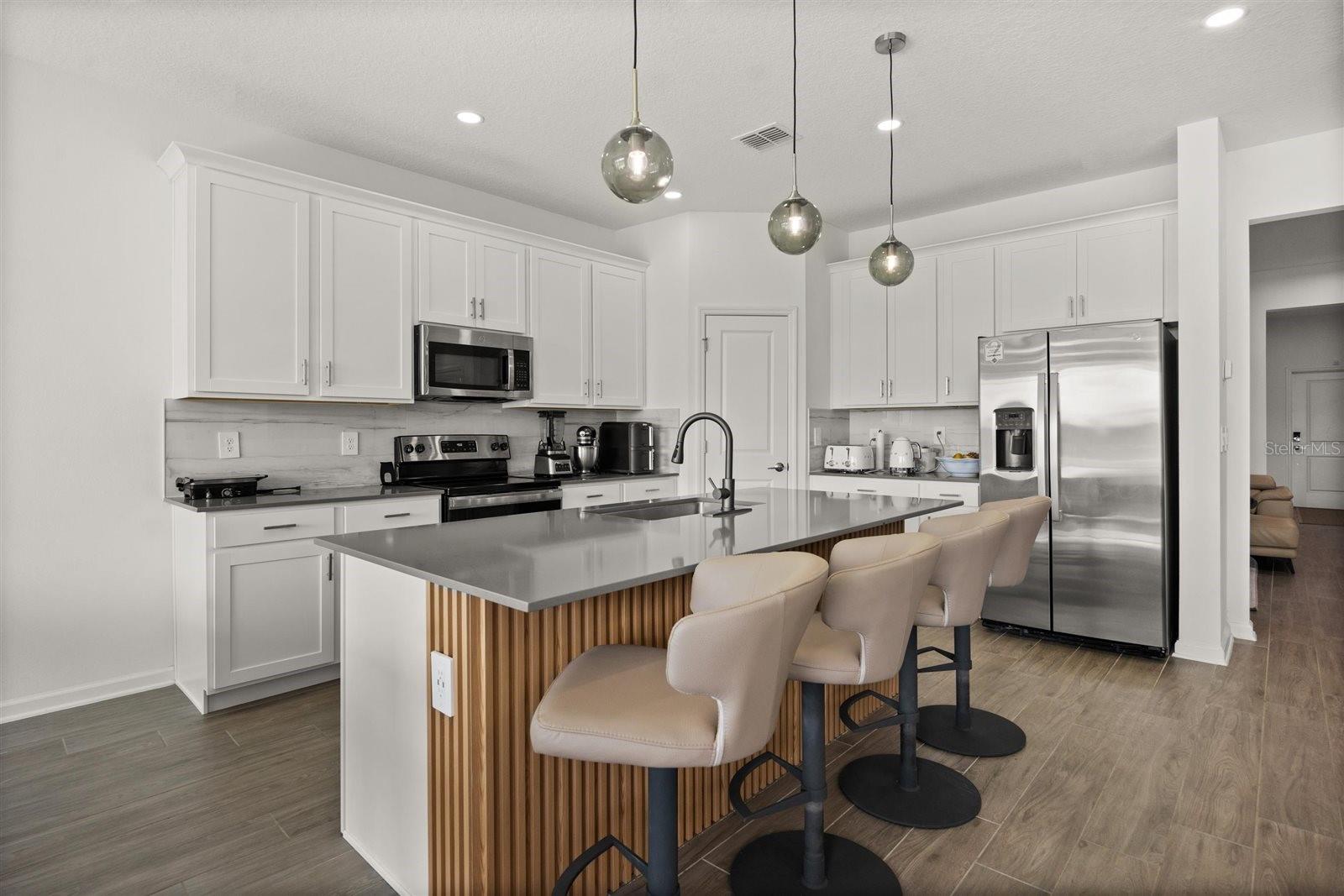 11163 Great Rock St Property Photo 10