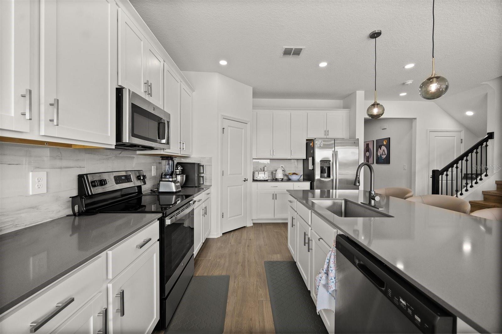 11163 Great Rock St Property Photo 11