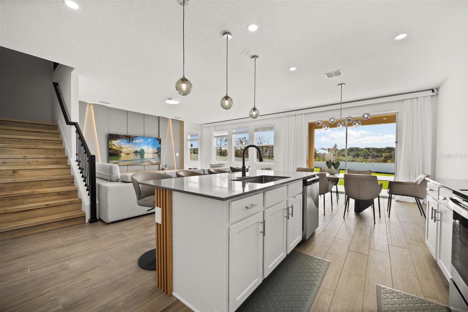 11163 Great Rock St Property Photo 12