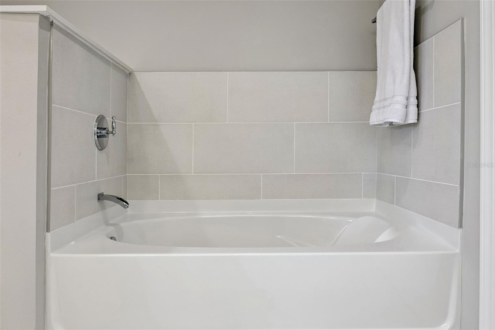 16300 County Road 455 #302 Property Photo 16