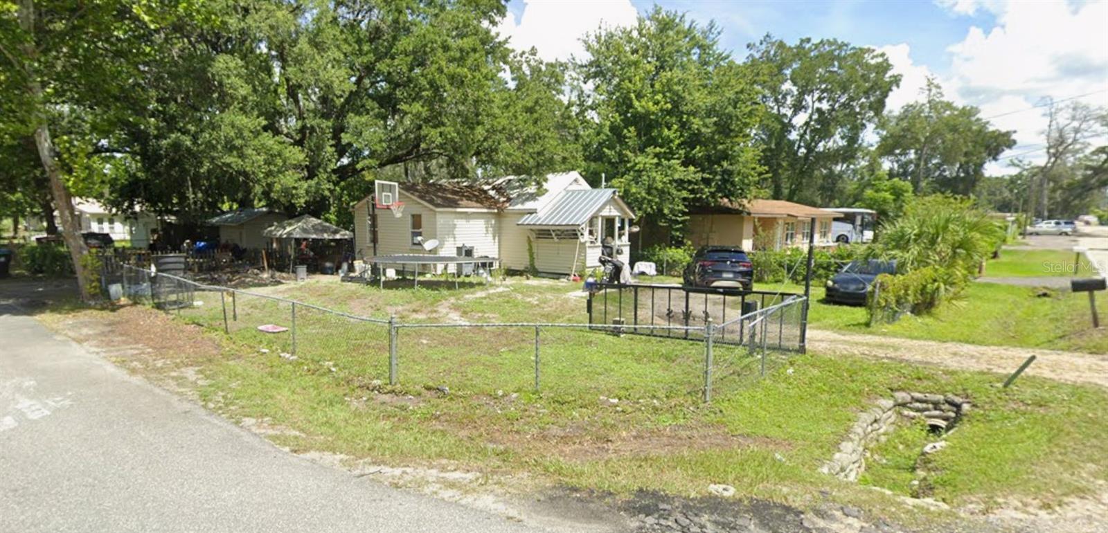 434 Ring Rd Property Photo 3