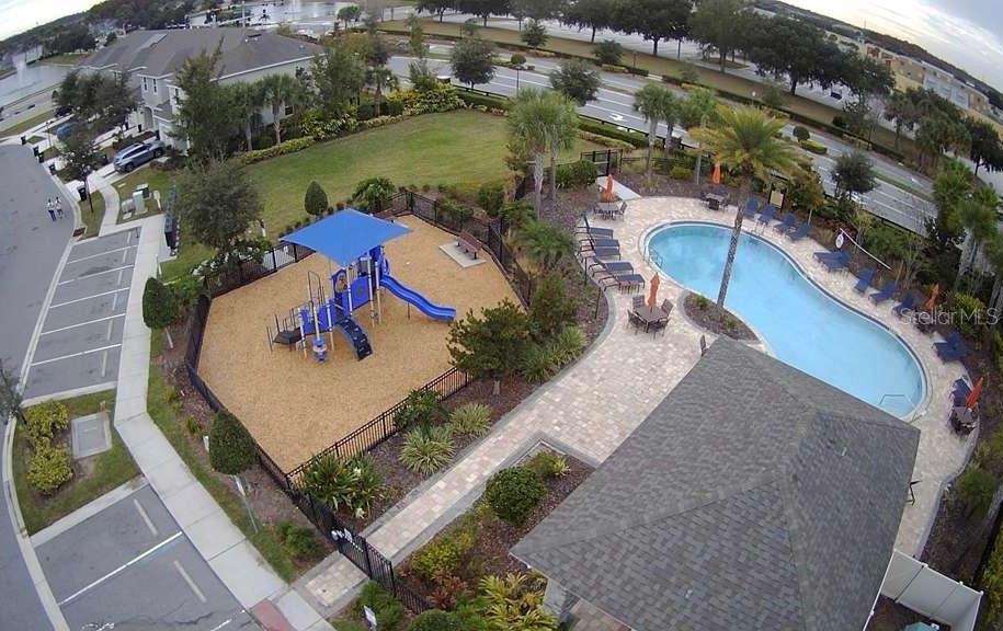10731 Silk Tree Ct Property Photo 7
