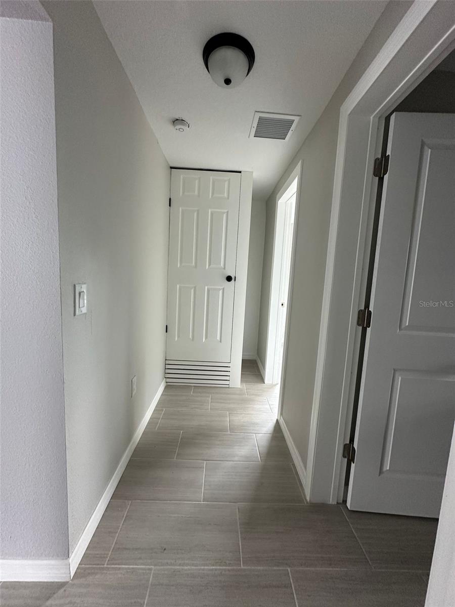 2015 1/2 Laurel St Property Photo 13