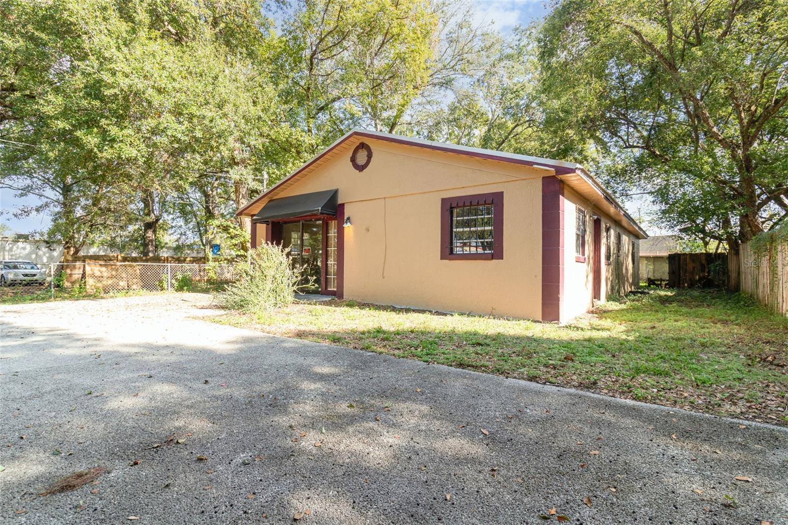2516 Sanford Ave Property Photo 4