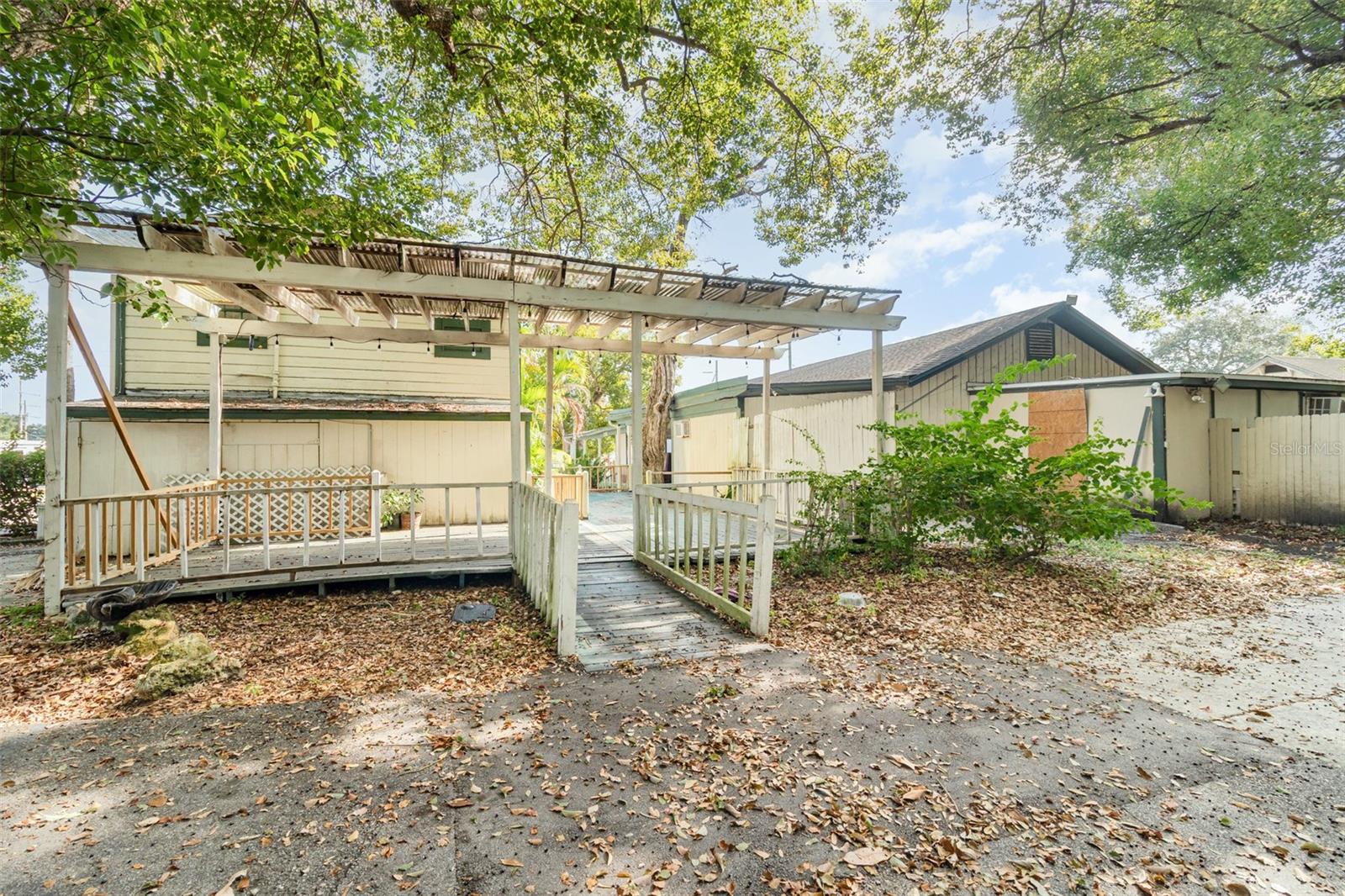 2516 Sanford Ave Property Photo 27