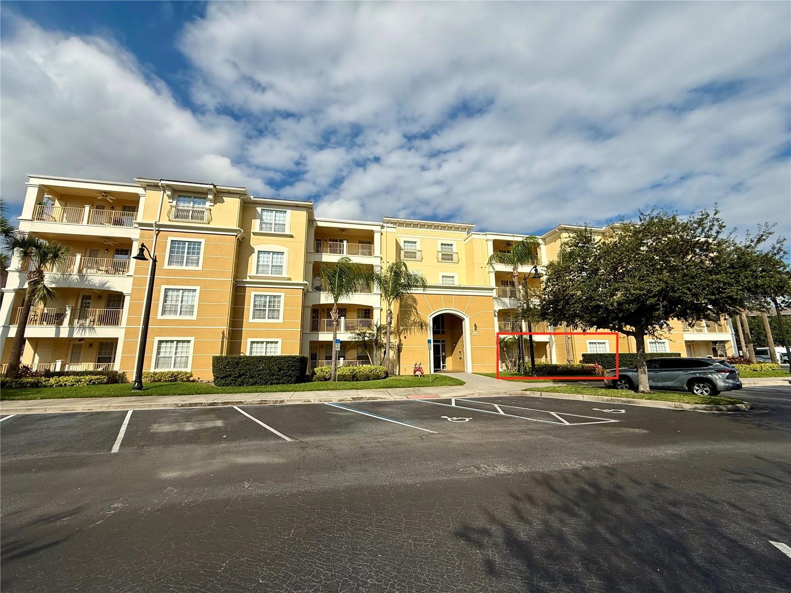 5025 Shoreway Loop #105 Property Photo 4