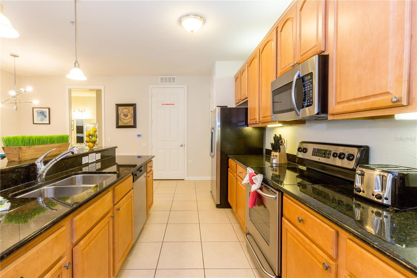 5025 Shoreway Loop #105 Property Photo 10