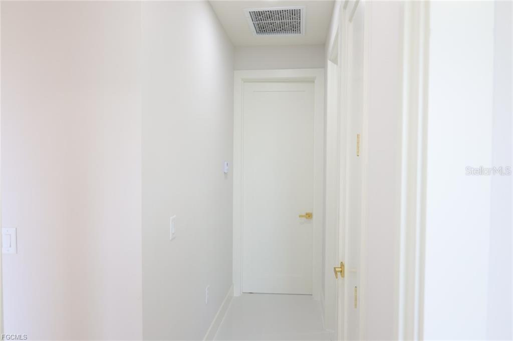 2800 33rd St Sw Property Photo 13
