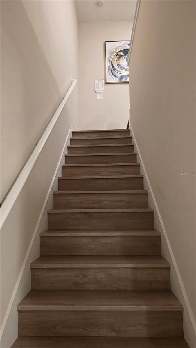 7821 Spectrum Dr Property Photo 8