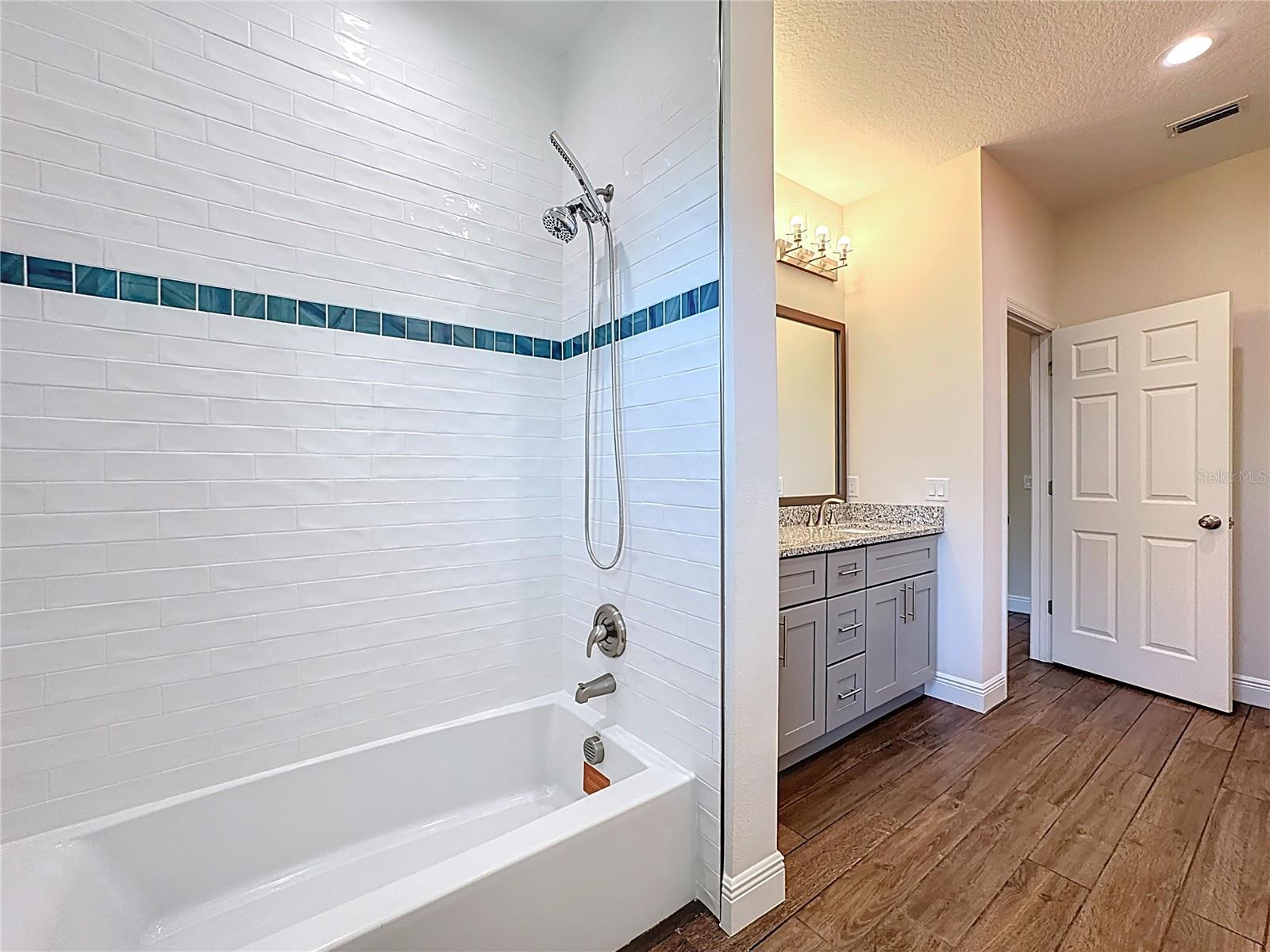 3110 Carnegie Ave Property Photo 24