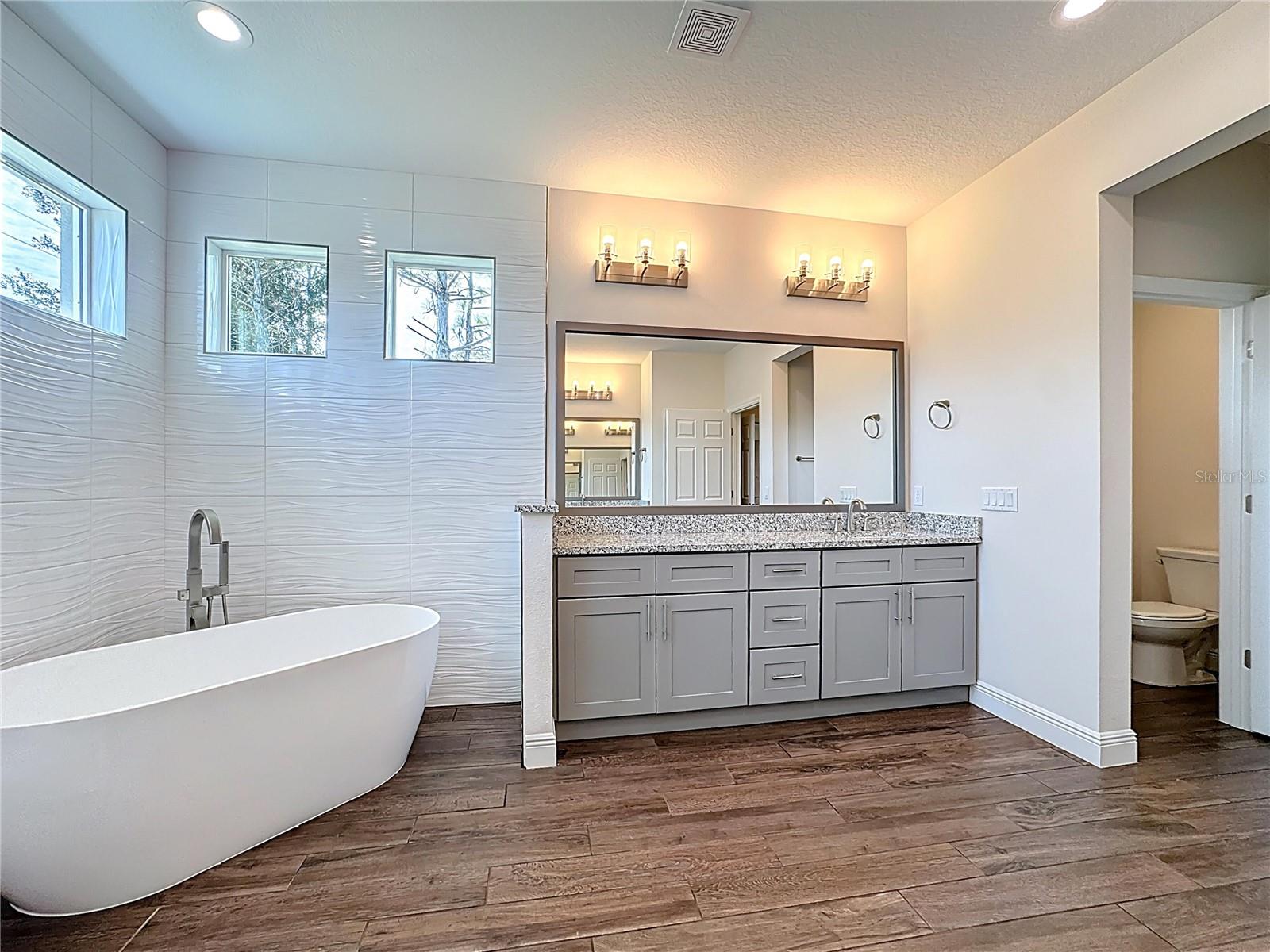 3110 Carnegie Ave Property Photo 66