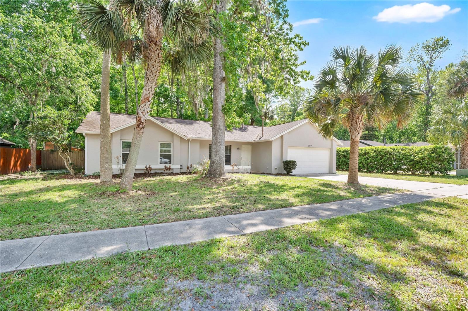 709 Sailfish Rd Property Photo 3