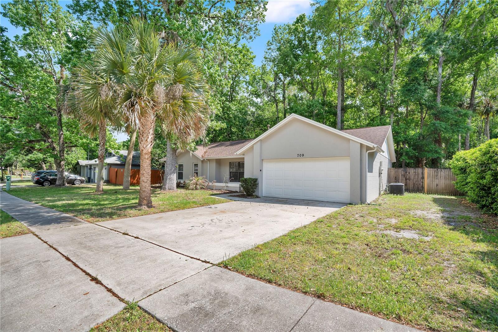 709 Sailfish Rd Property Photo 4