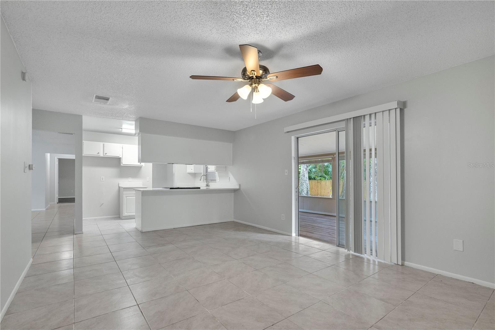 709 Sailfish Rd Property Photo 5