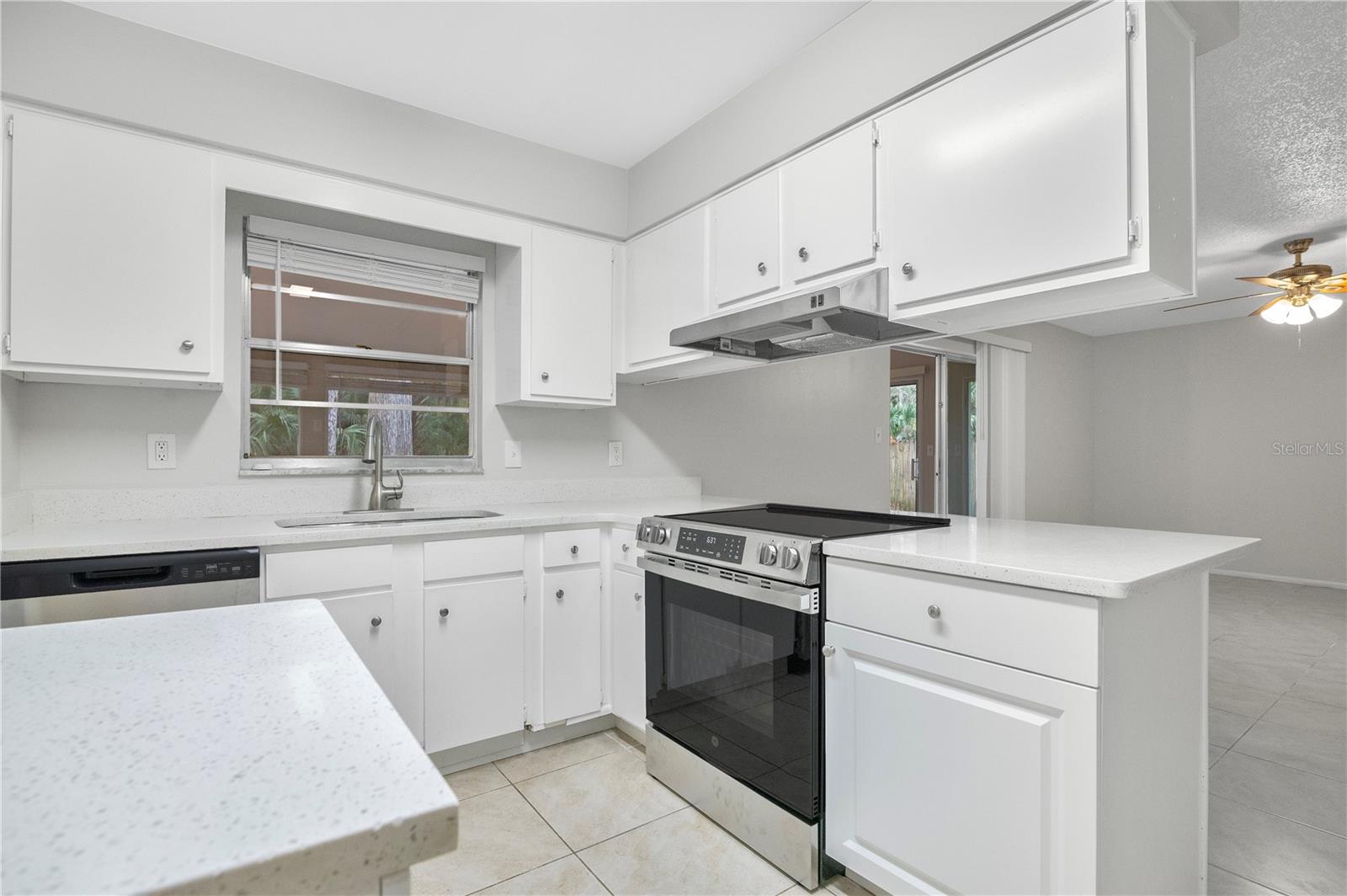 709 Sailfish Rd Property Photo 9