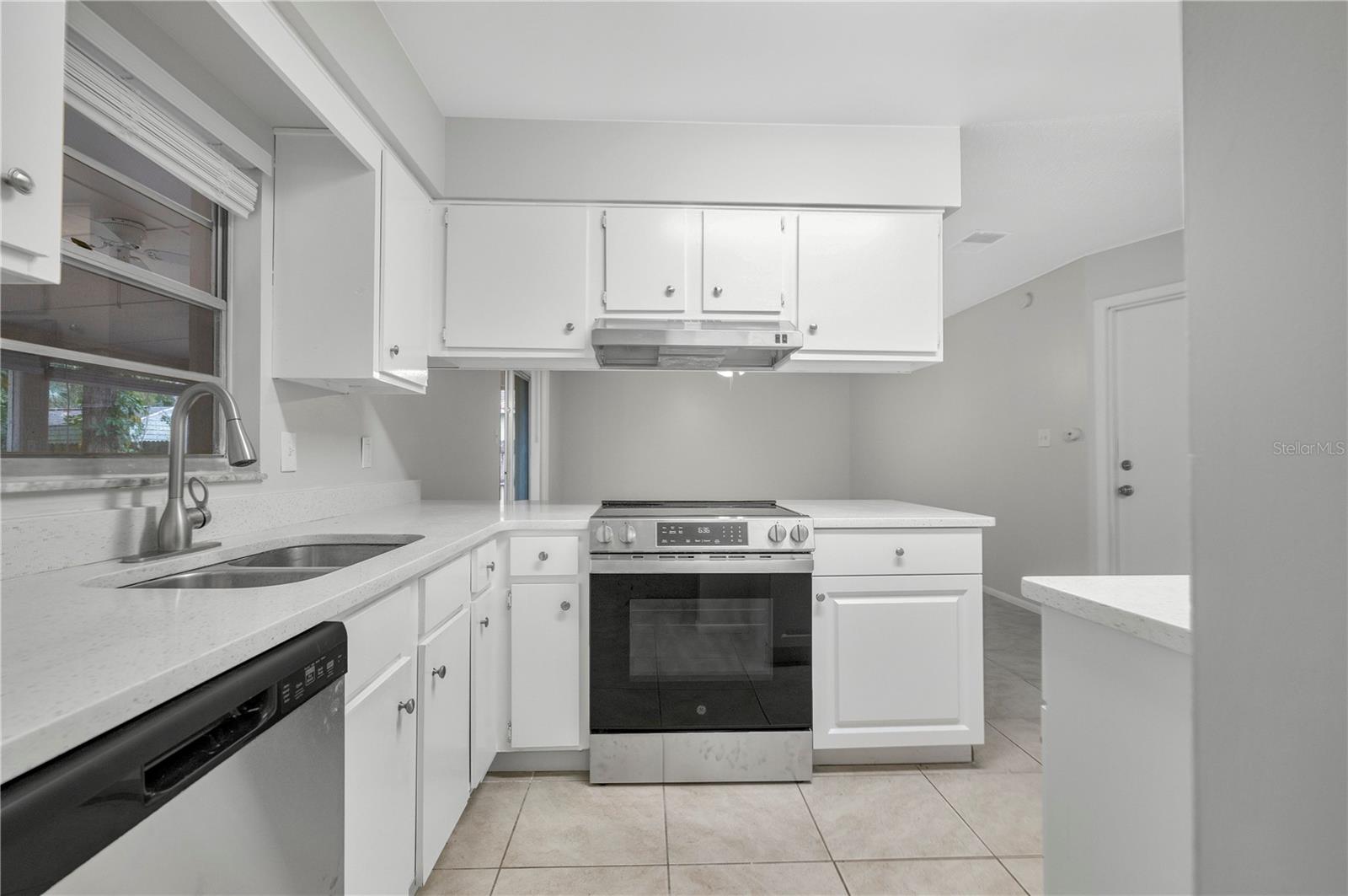 709 Sailfish Rd Property Photo 10