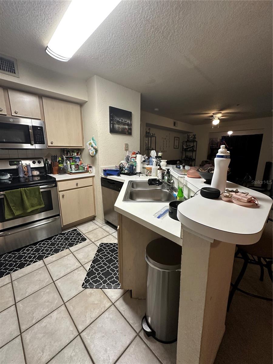 822 Camargo Way #105 Property Photo 8