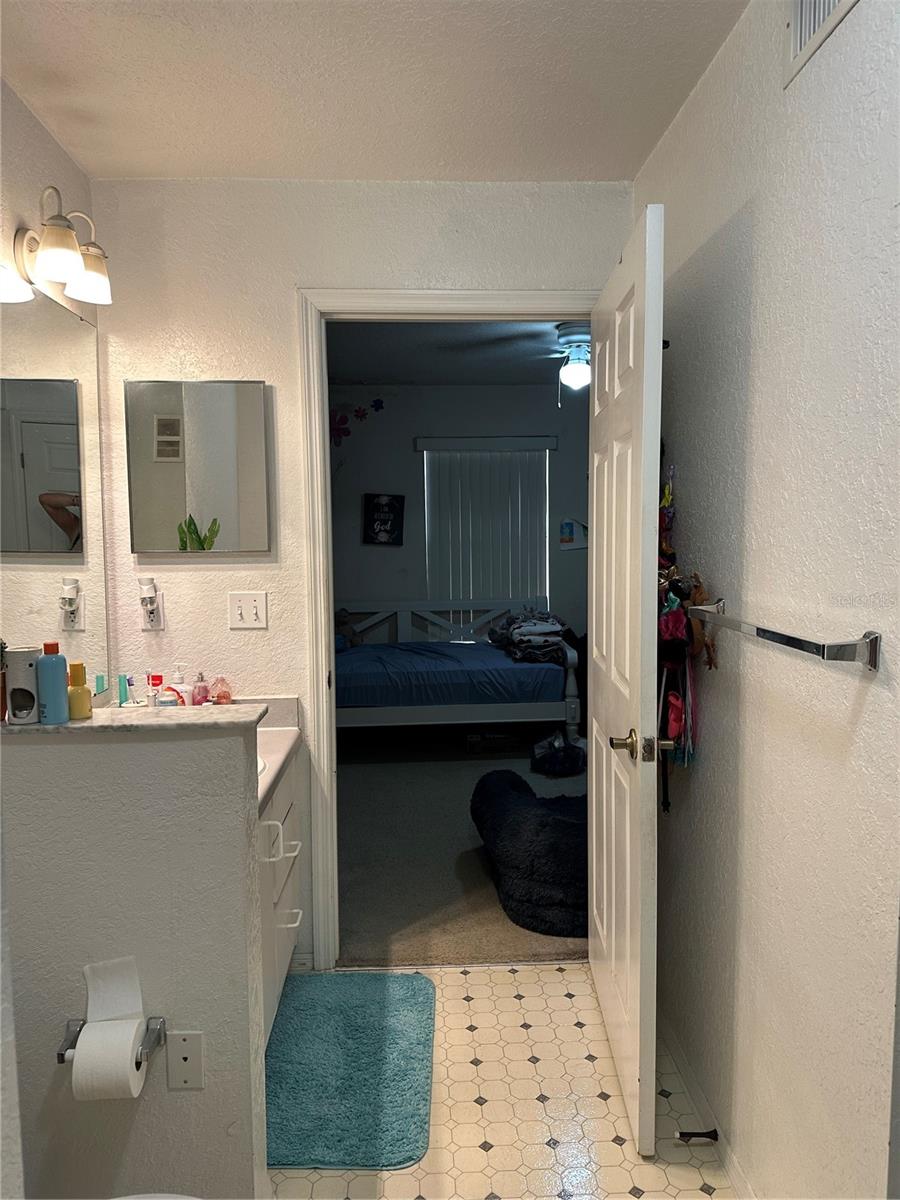 822 Camargo Way #105 Property Photo 16