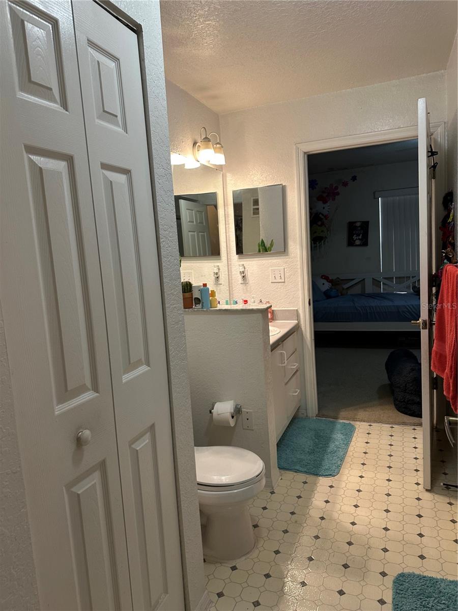 822 Camargo Way #105 Property Photo 17