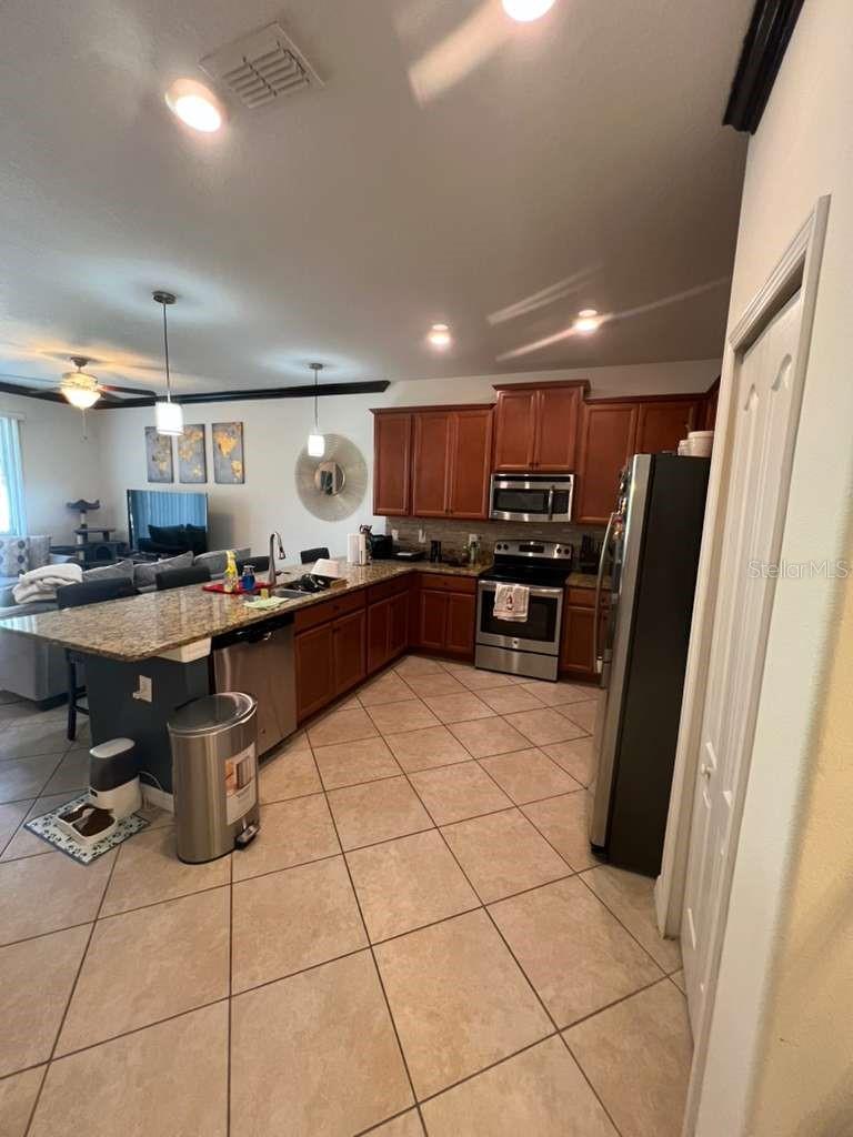 6453 Sedgeford Dr Property Photo 10