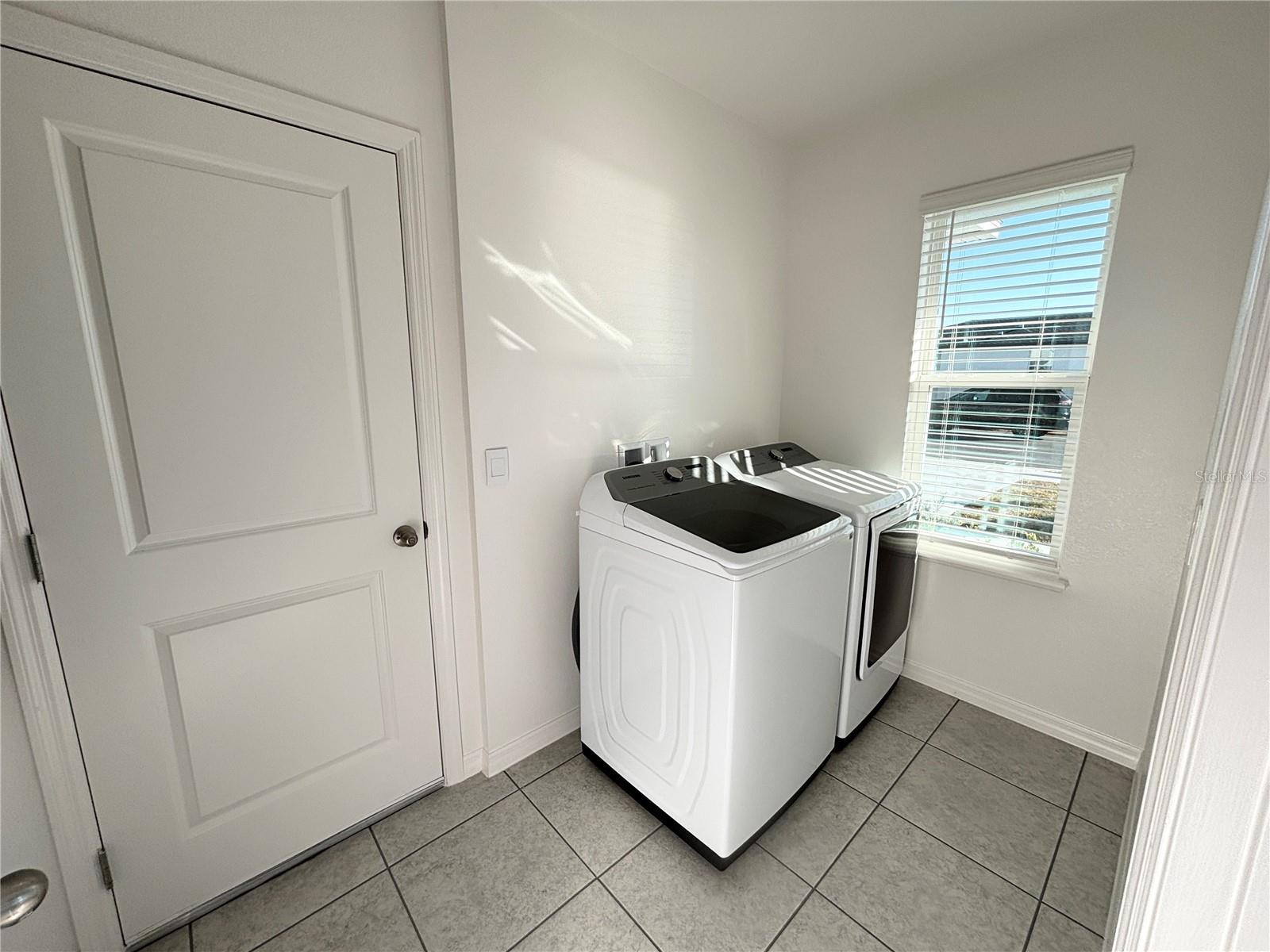 3844 Bluethread Way Property Photo 18