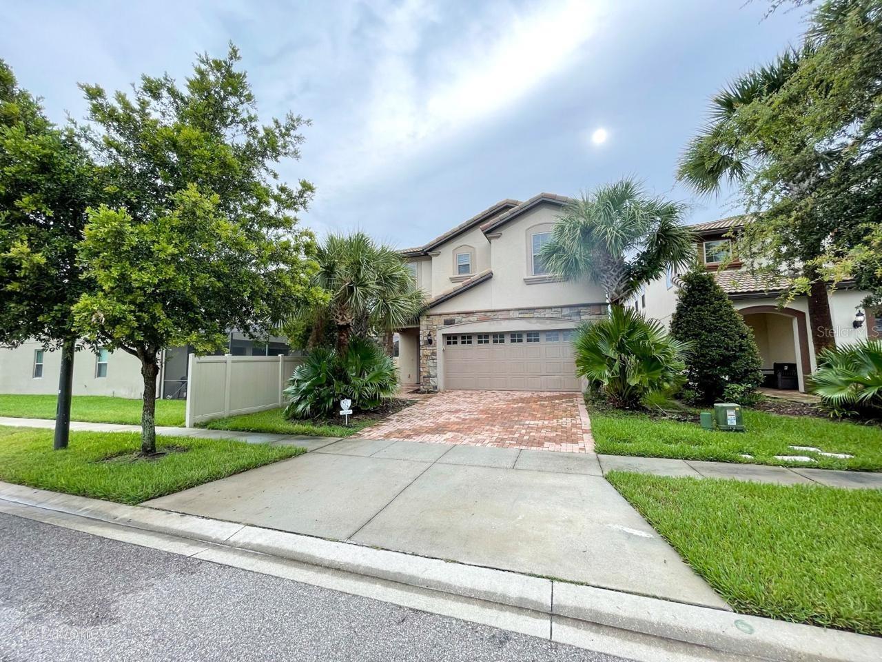 2100 Rome Dr Property Photo 2