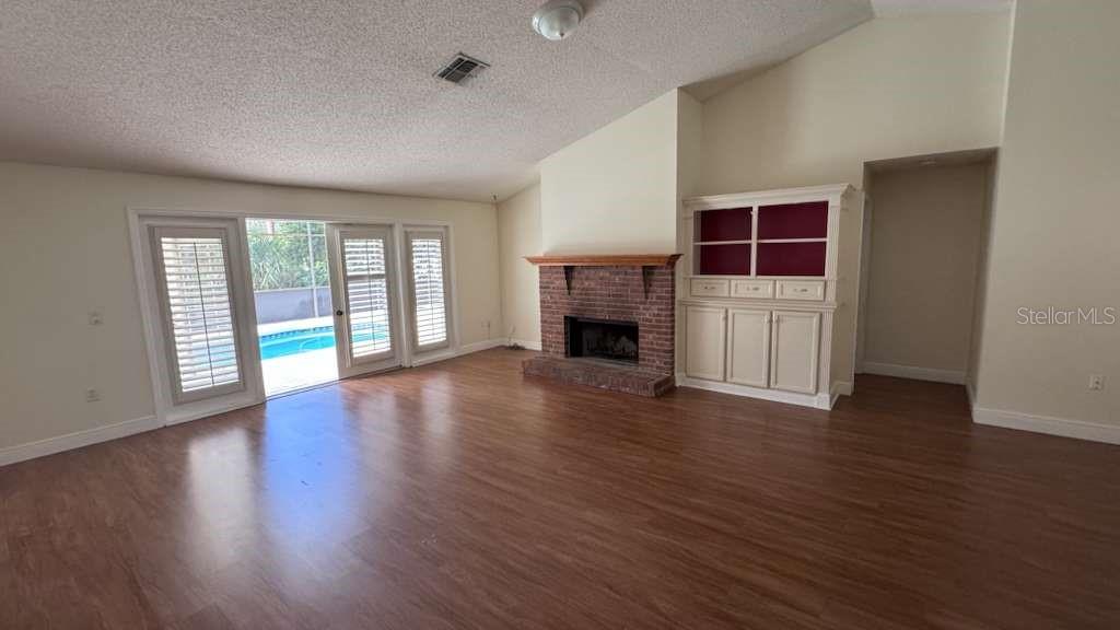 10106 Stanton Ct Property Photo 2