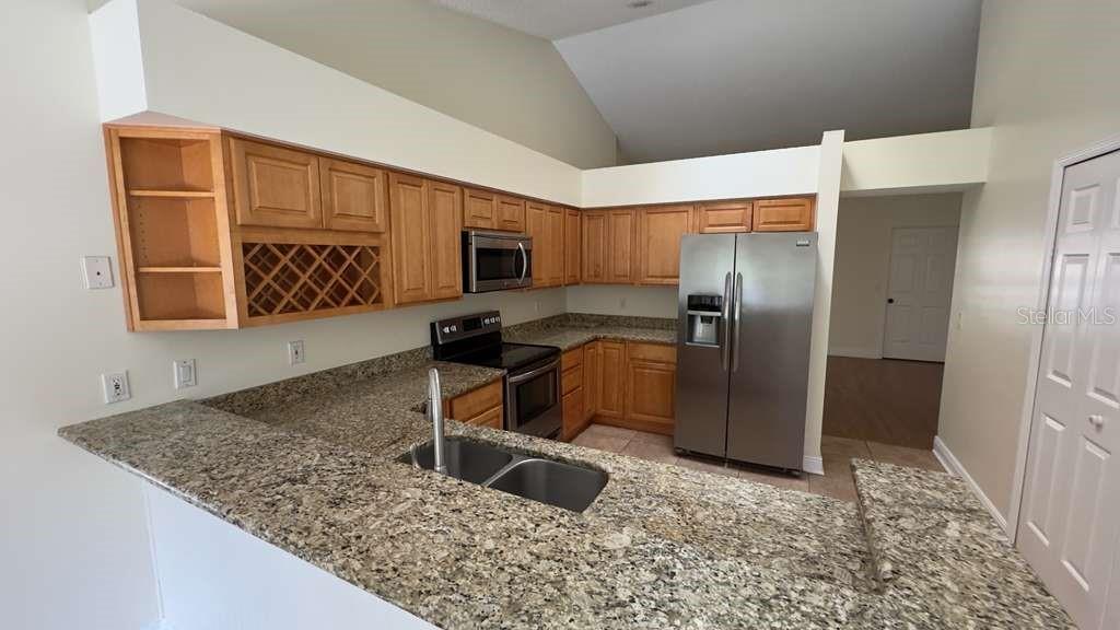 10106 Stanton Ct Property Photo 5