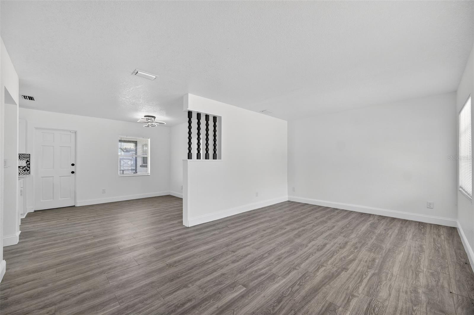 3034 Touraine Ave Property Photo 6