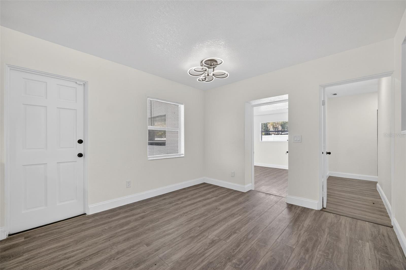 3034 Touraine Ave Property Photo 14