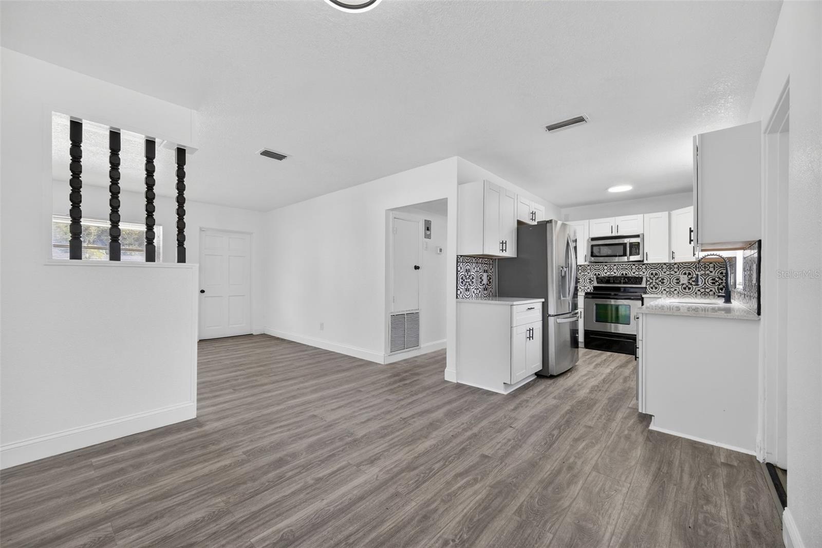 3034 Touraine Ave Property Photo 16