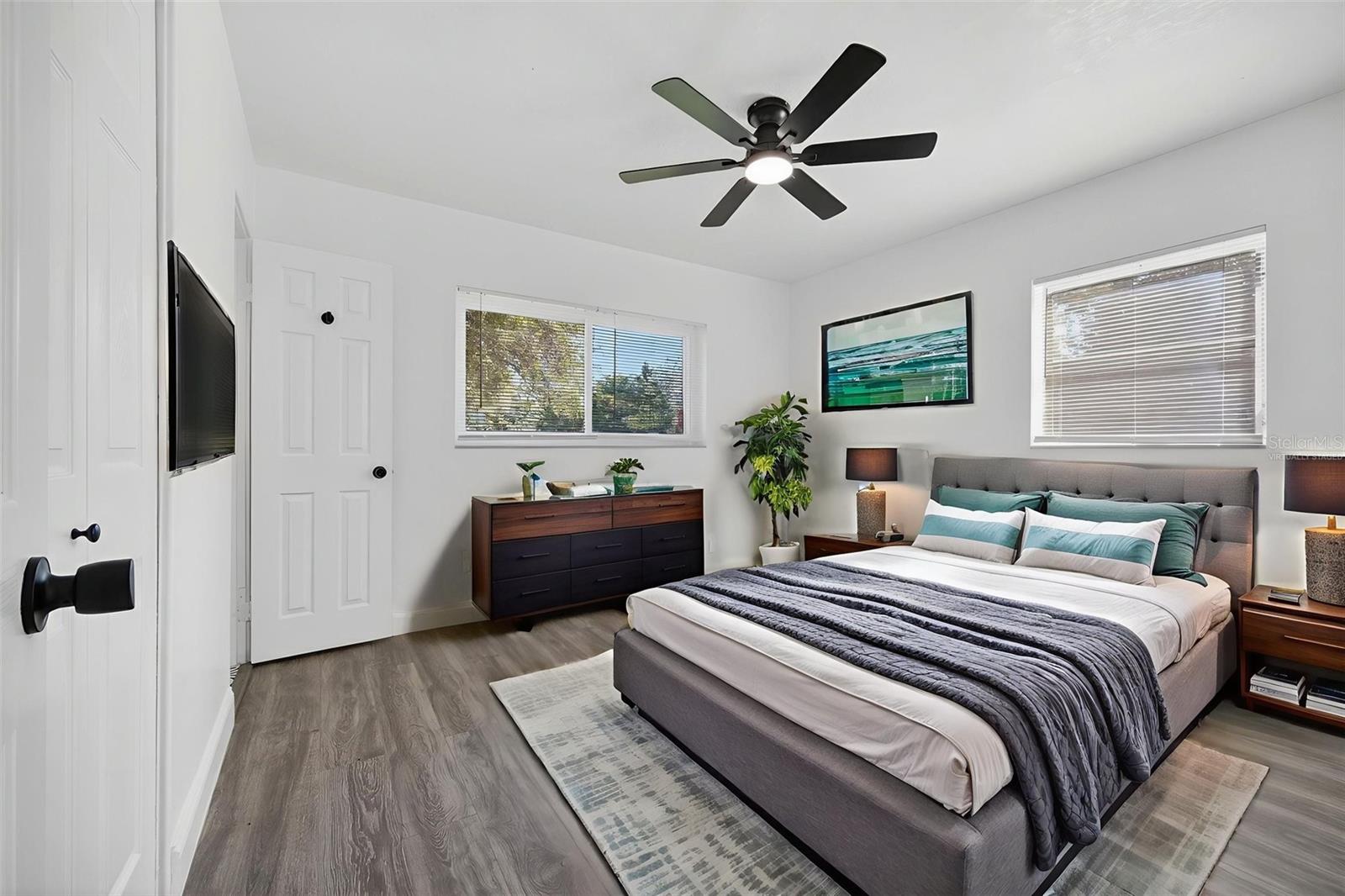 3034 Touraine Ave Property Photo 31