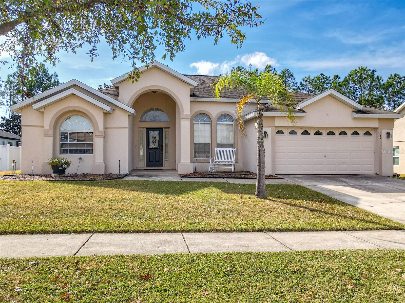 15825 ROBIN HILL LOOP