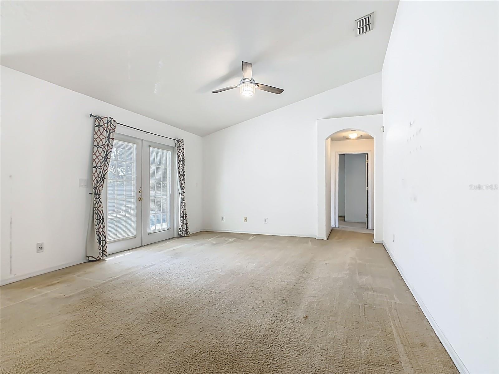 15825 Robin Hill Loop Property Photo 15