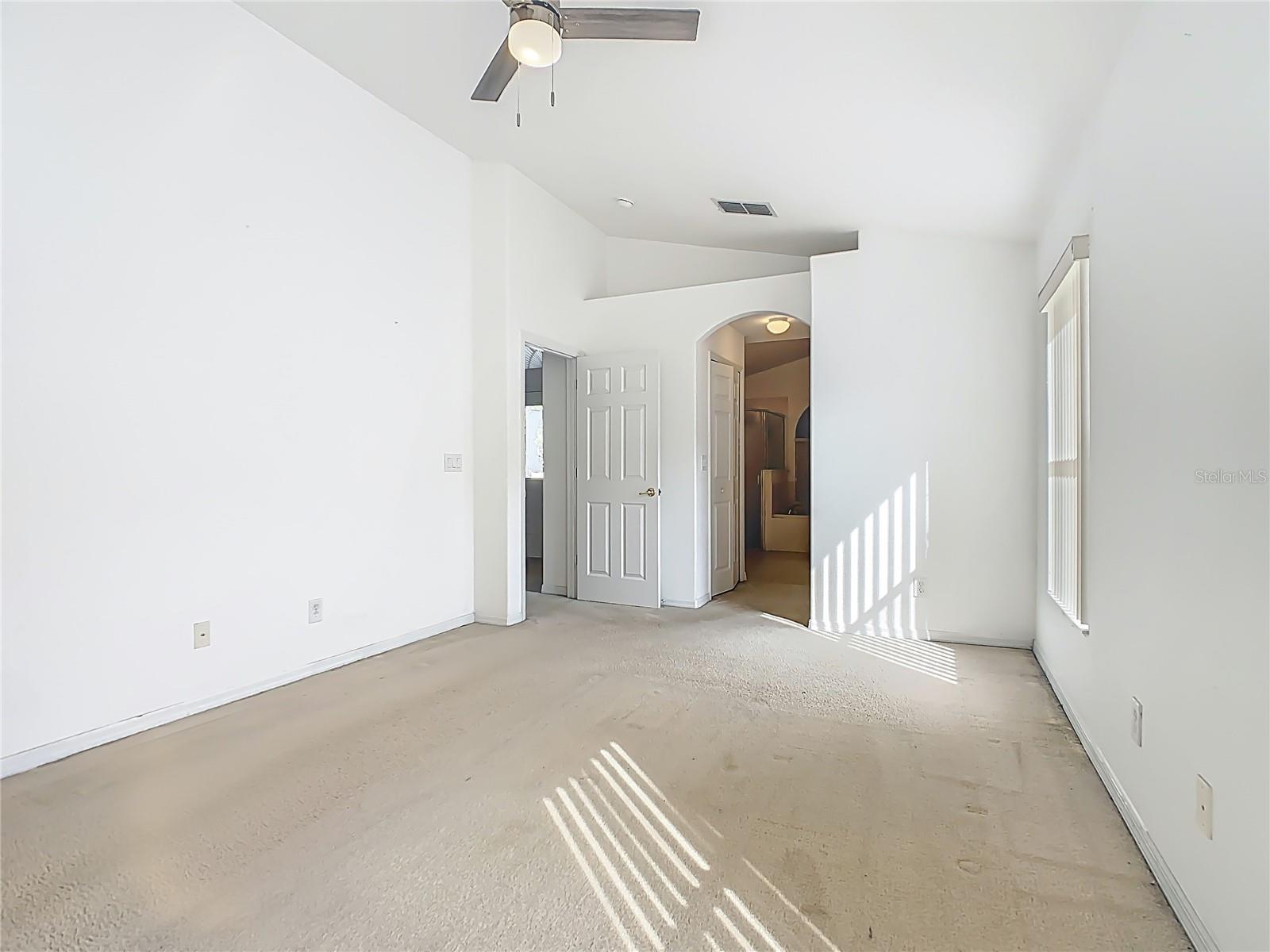 15825 Robin Hill Loop Property Photo 18