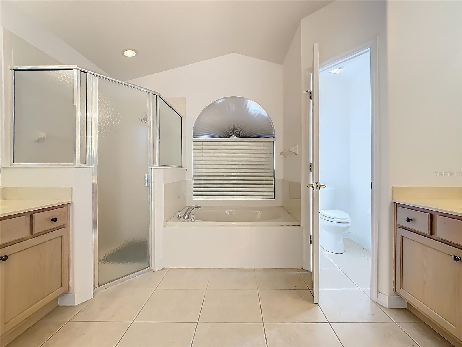 15825 Robin Hill Loop Property Photo 21