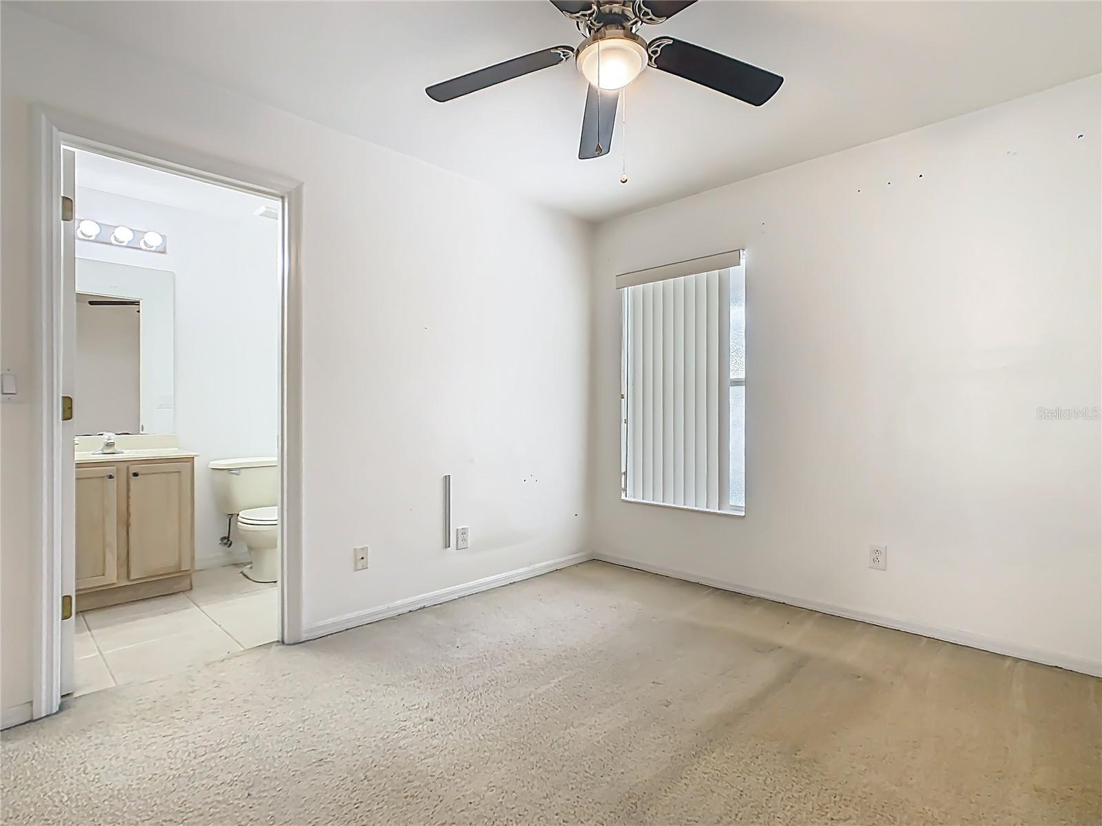 15825 Robin Hill Loop Property Photo 30