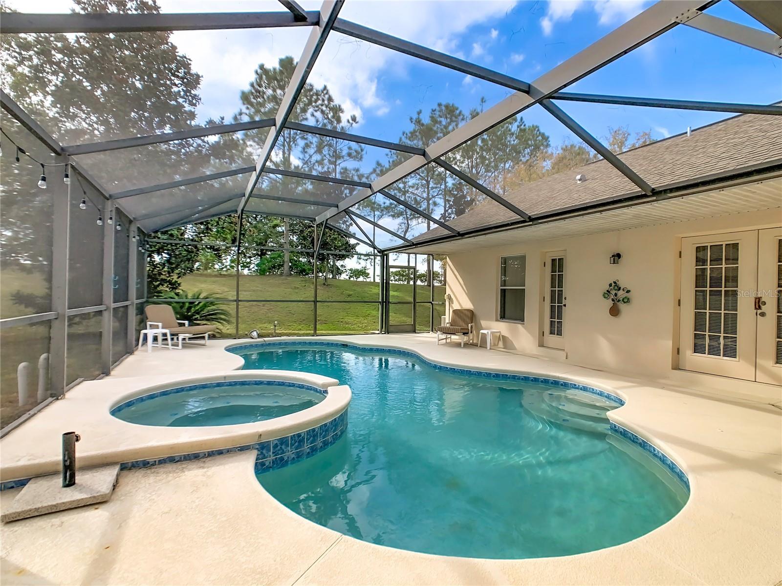 15825 Robin Hill Loop Property Photo 39