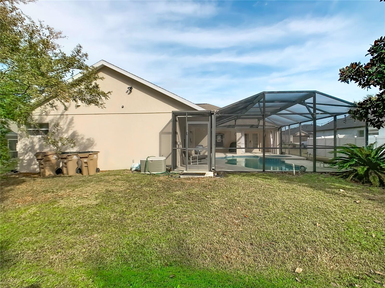 15825 Robin Hill Loop Property Photo 46