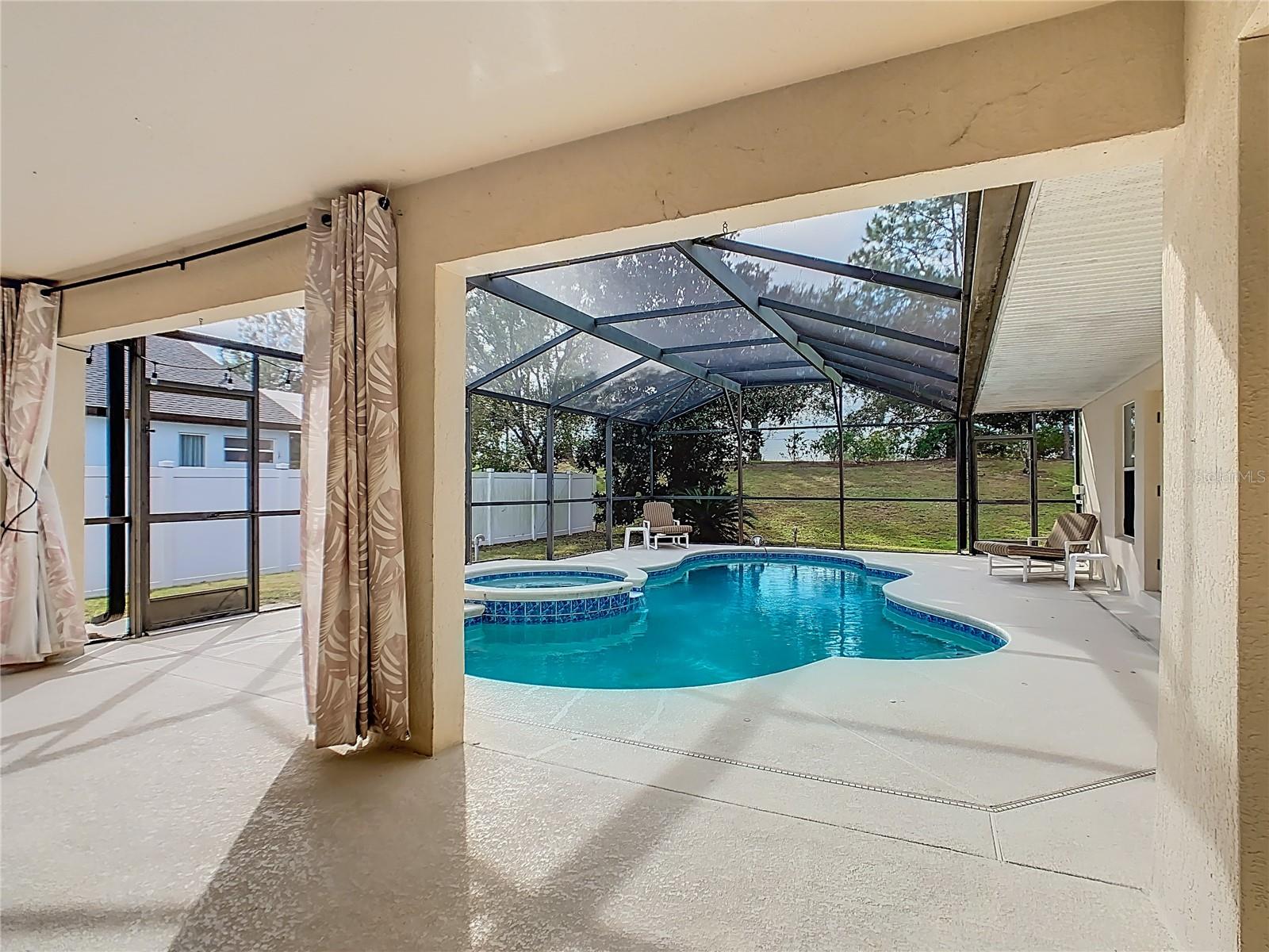 15825 Robin Hill Loop Property Photo 47