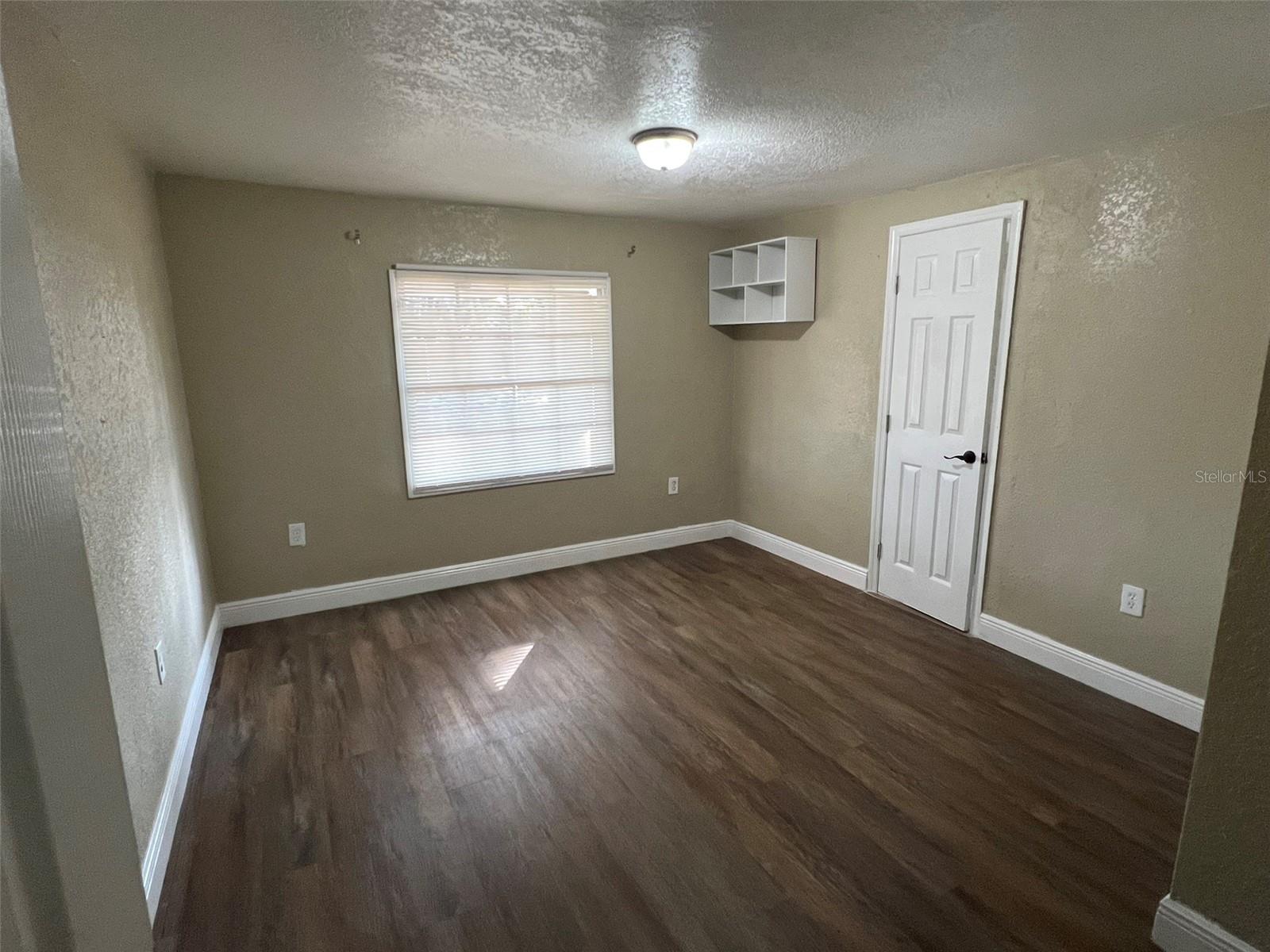 1307 W Kaley Ave Property Photo 22