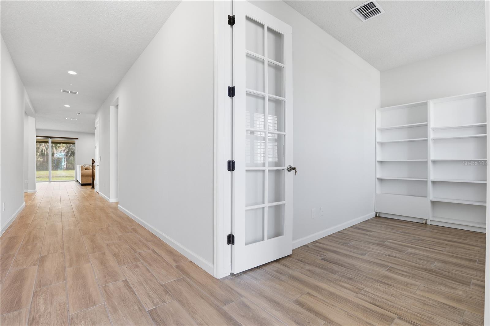 3610 Arbordale Loop Property Photo 3